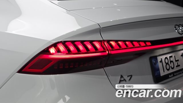 Audi A7 2025 — photo 9