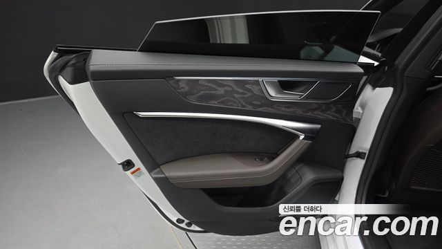 Audi A7 2025 — photo 15