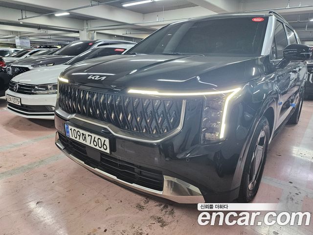 Kia Canival 2025 — photo 1