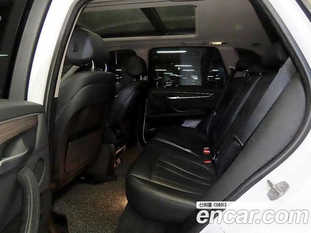 BMW X5 2015 — photo 10