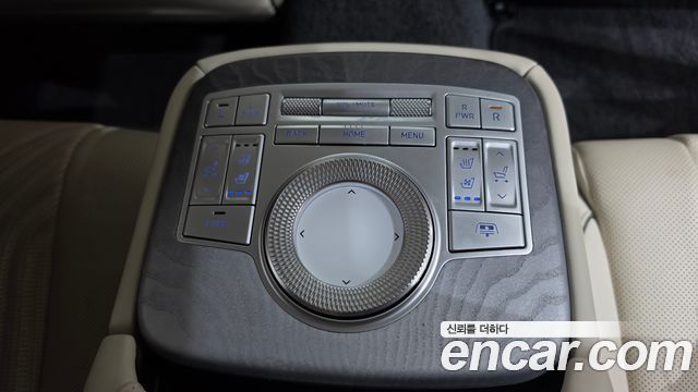 Genesis G80 2021 — photo 17