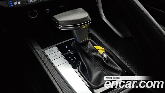 Hyundai AVANTE 2021 — photo 12