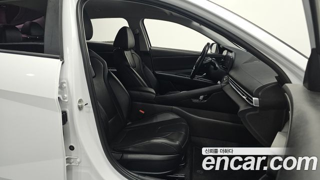 Hyundai AVANTE 2021 — photo 13