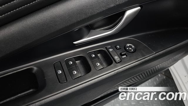 Hyundai AVANTE 2021 — photo 23