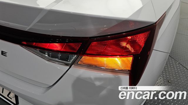 Hyundai AVANTE 2021 — photo 9