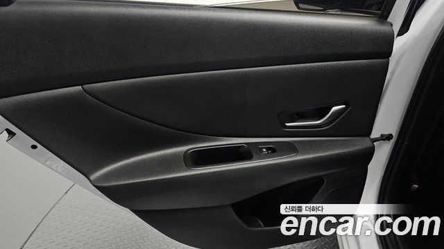 Hyundai AVANTE 2021 — photo 15
