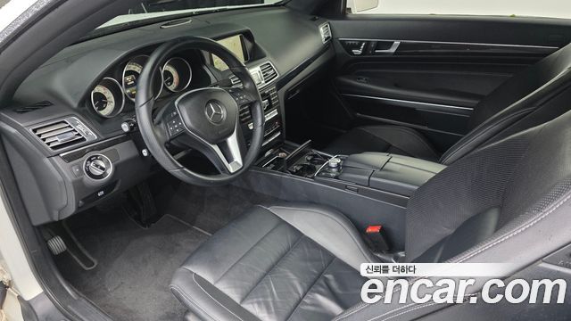 Mercedes-Benz E-Class 2014 — photo 7