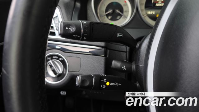 Mercedes-Benz E-Class 2014 — photo 19