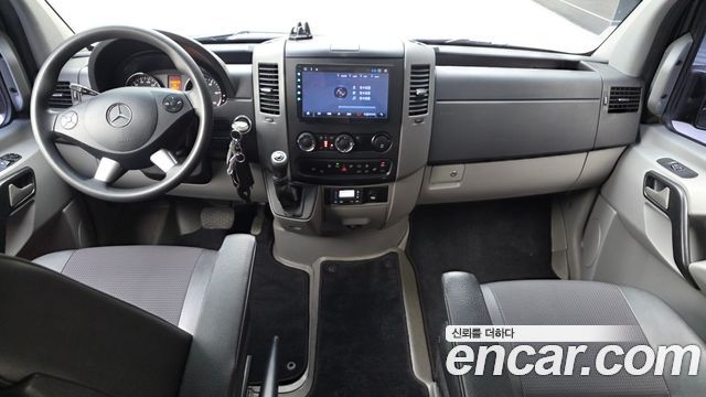 Mercedes-Benz Sprinter 2018 — photo 10