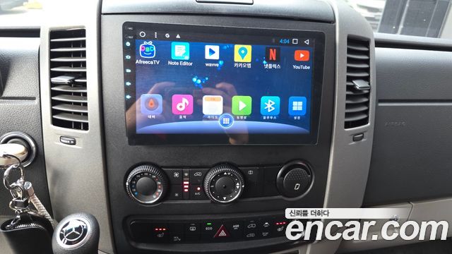 Mercedes-Benz Sprinter 2018 — photo 24