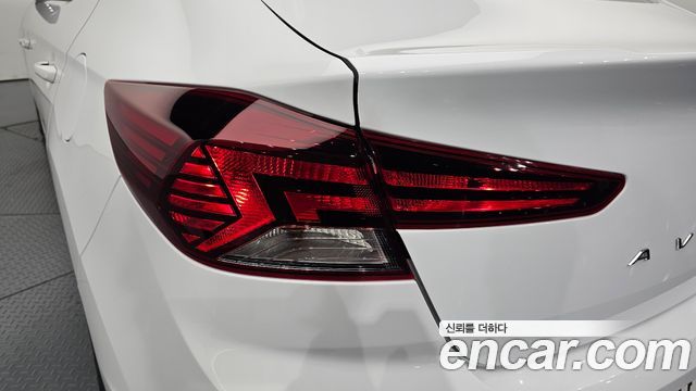 Hyundai AVANTE 2020 — photo 9
