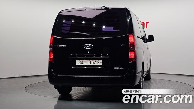 Hyundai Starex 2019 — photo 4