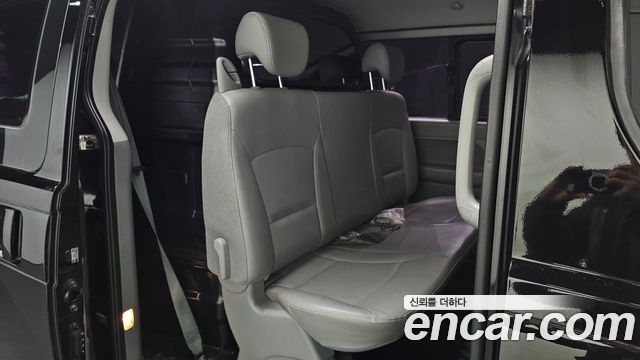 Hyundai Starex 2019 — photo 17
