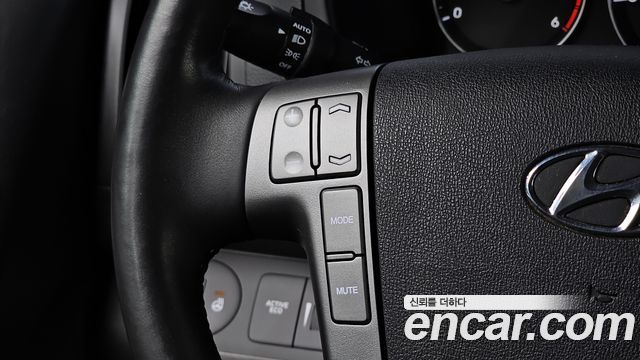 Hyundai Starex 2019 — photo 23