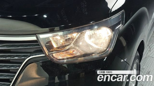 Hyundai Starex 2019 — photo 8