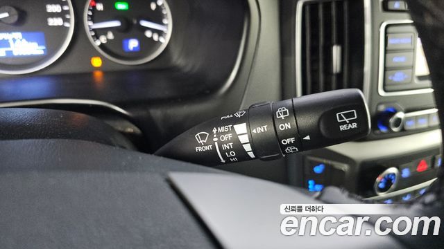 Hyundai Starex 2019 — photo 30