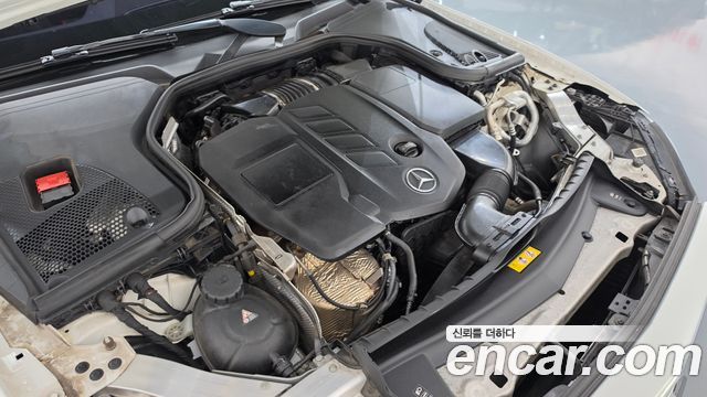Mercedes-Benz E-Class 2017 — photo 6
