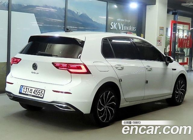 Volkswagen Golf 2023 — photo 4