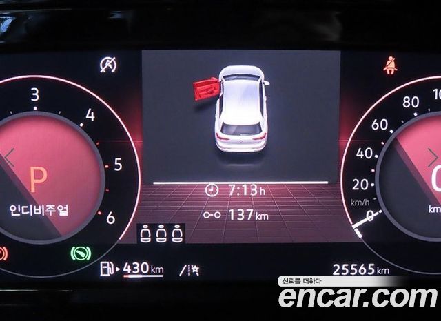 Volkswagen Golf 2023 — photo 9