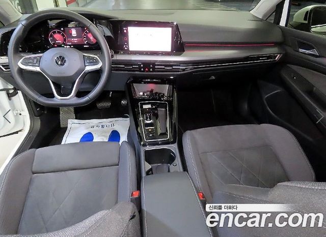 Volkswagen Golf 2023 — photo 10