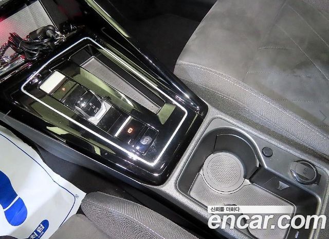 Volkswagen Golf 2023 — photo 12