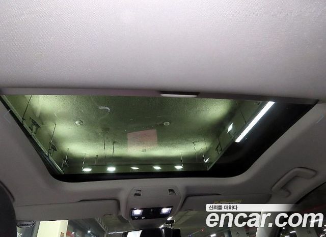 Volkswagen Golf 2023 — photo 16