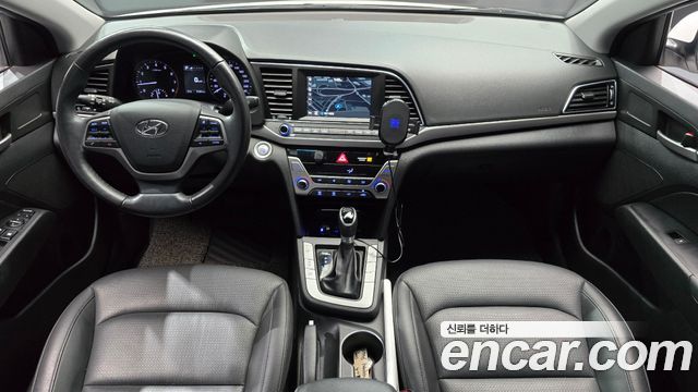 Hyundai AVANTE 2016 — photo 7
