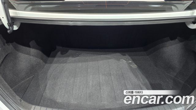 Hyundai AVANTE 2016 — photo 19