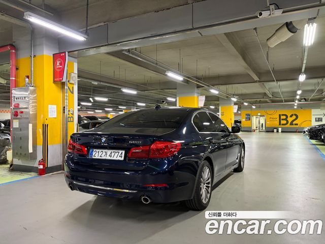 BMW 5-Series 2020 — photo 3