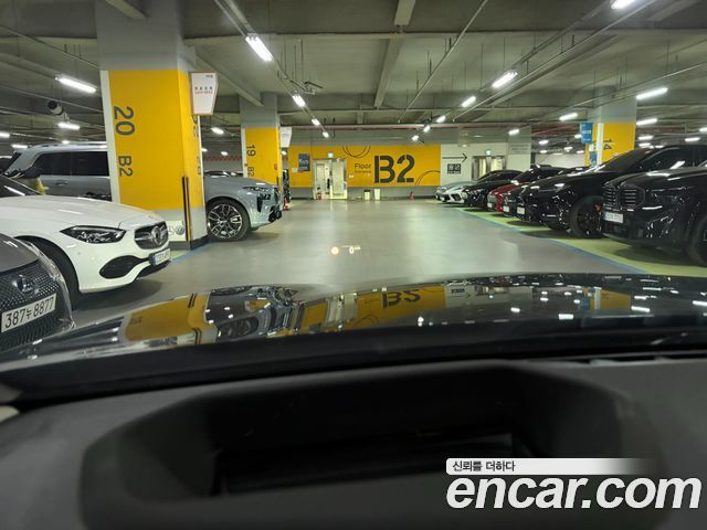 BMW 5-Series 2020 — photo 15