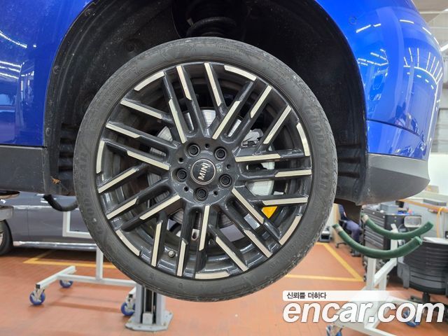 Mini Cooper 2024 — photo 5