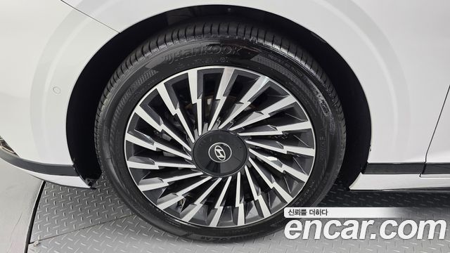 Hyundai Grandeur 2023 — photo 5