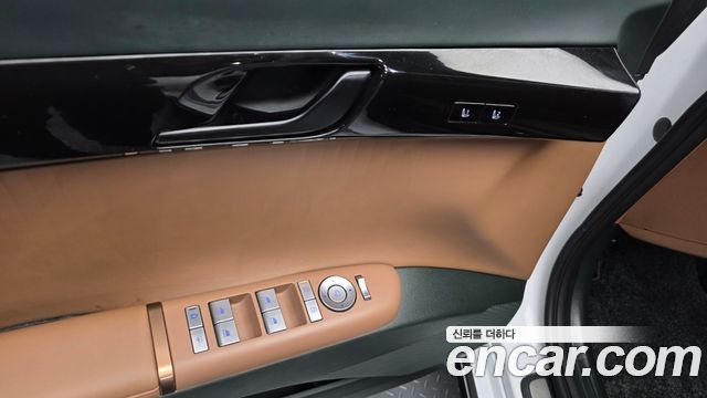 Hyundai Grandeur 2023 — photo 32