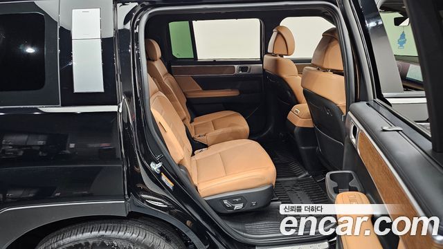 Hyundai Santafe 2025 — photo 17