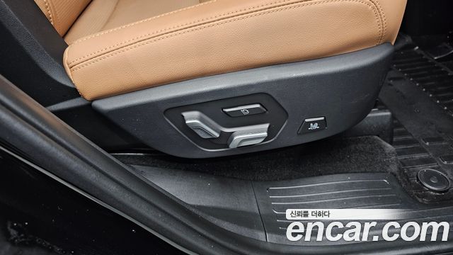 Hyundai Santafe 2025 — photo 33