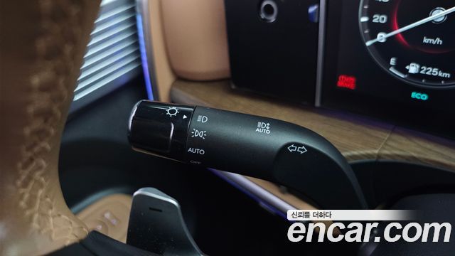 Hyundai Santafe 2025 — photo 36