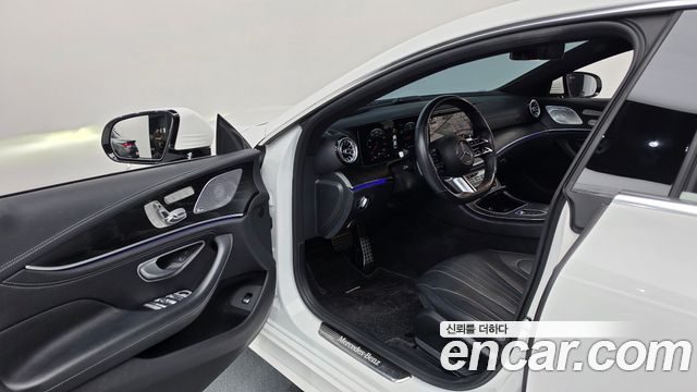 Mercedes-Benz CLS-Class 2022 — photo 13