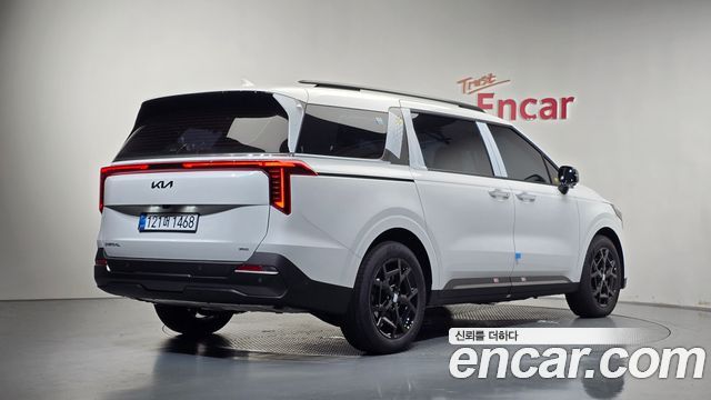 Kia Canival 2027 — photo 2
