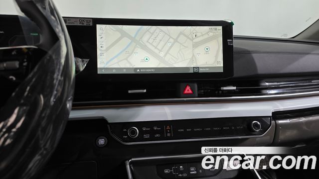 Kia Canival 2027 — photo 18
