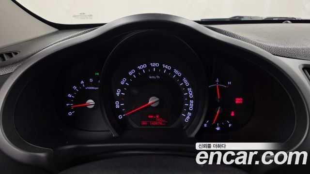 Kia Sportage 2012 — photo 8