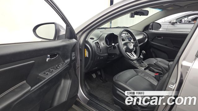 Kia Sportage 2012 — photo 10