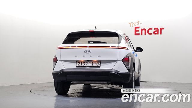 Hyundai Kona 2023 — photo 4