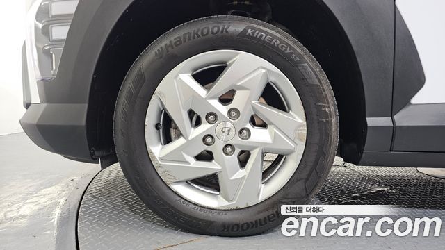 Hyundai Kona 2023 — photo 5