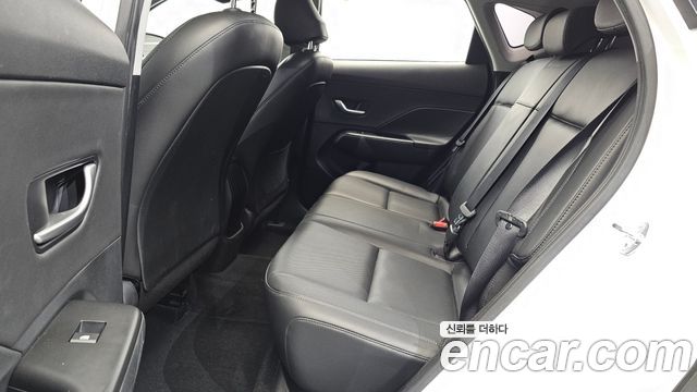 Hyundai Kona 2023 — photo 18