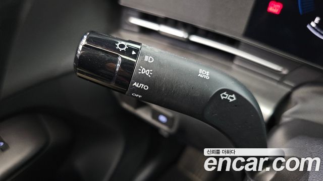Hyundai Kona 2023 — photo 25