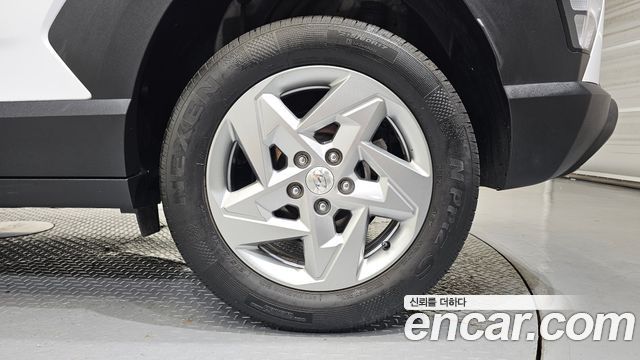 Hyundai Kona 2023 — photo 7