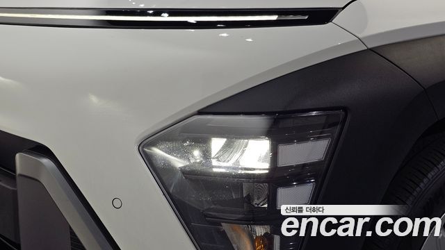 Hyundai Kona 2023 — photo 8