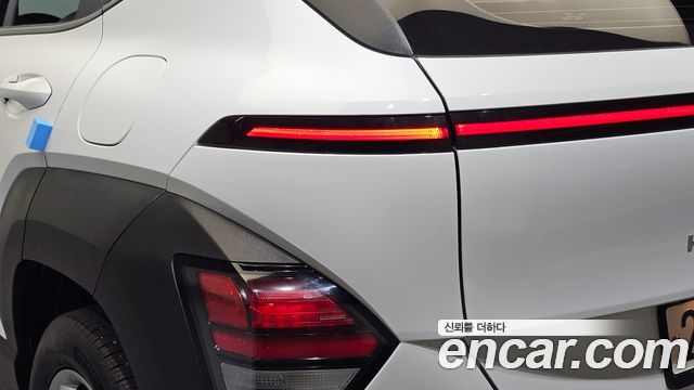Hyundai Kona 2023 — photo 9