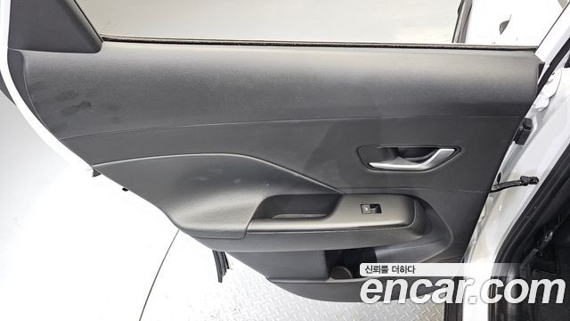 Hyundai Kona 2023 — photo 15