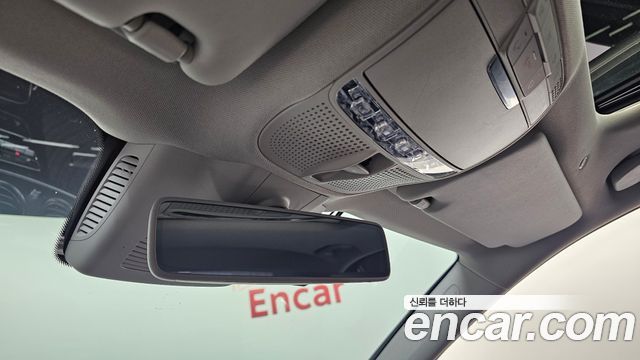 Mercedes-Benz E-Class 2018 — photo 27